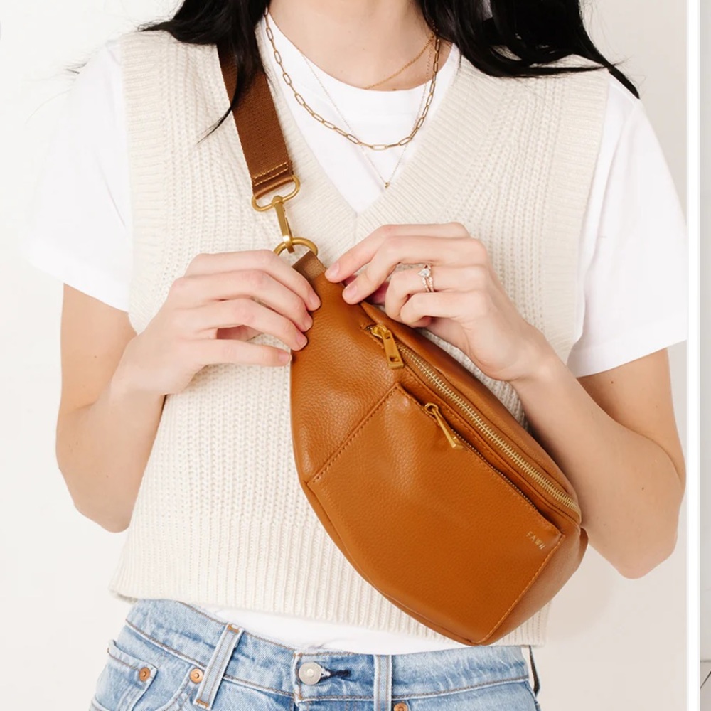 Fawn pebbled Belt Bag
